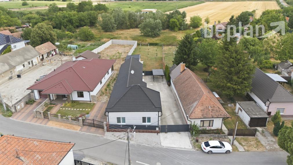 Na predaj kompletne zrekonštruovaný rodinný dom v obci Topoľníky