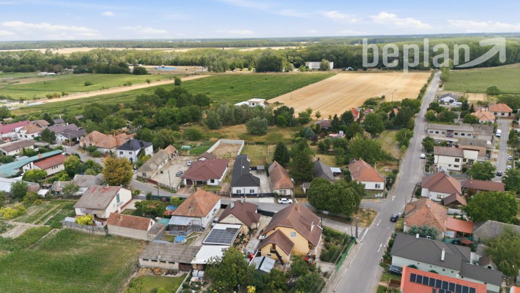 Na predaj kompletne zrekonštruovaný rodinný dom v obci Topoľníky