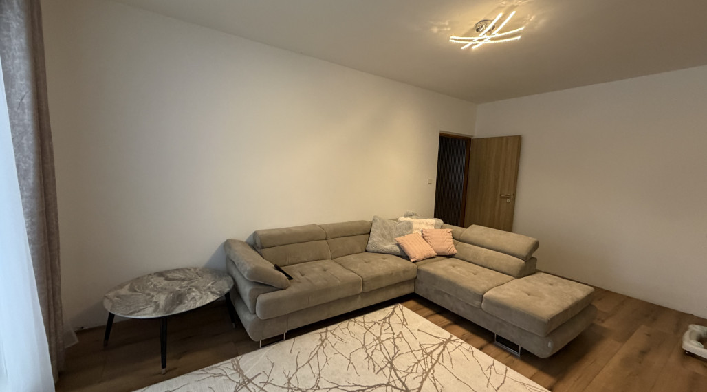 Na predaj priestranný 4-izbový byt v Martine - Priekopa