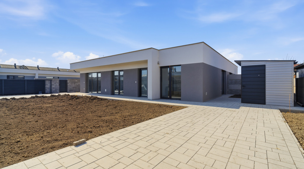 Na predaj moderny 4-izbový rodinný dom v Dunajskej Lužnej