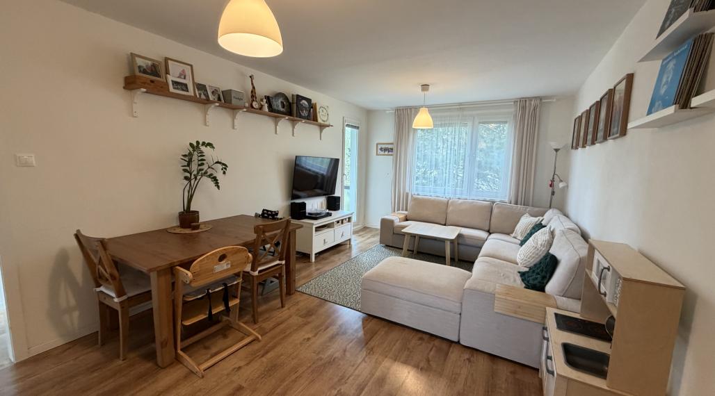 Na predaj kompletne prerobený 4-izbový byt, Martin-Ľadoveň