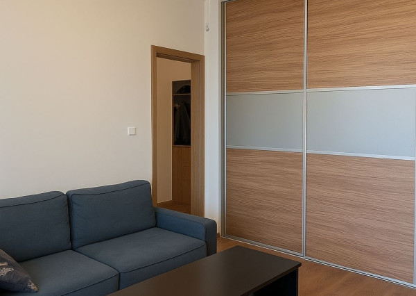 Na prenájom 4-izbový byt v Pezinku