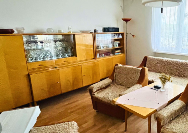 Na predaj 3 izbový byt na sídlisku Jahodníky