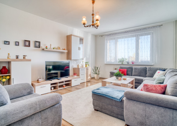 Na predaj 3-izbový byt na ulici Novomeského v Pezinku