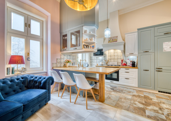 Na prenájom exkluzívny 3-izbový byt v Starom Meste