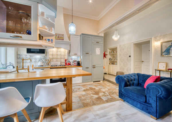 Na prenájom exkluzívny 3-izbový byt v Starom Meste