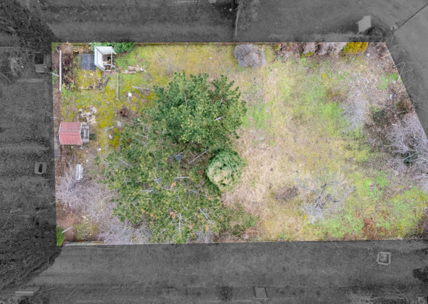 Na predaj pozemok v Bratislave s potenciálom výstavby a celoročného bývania