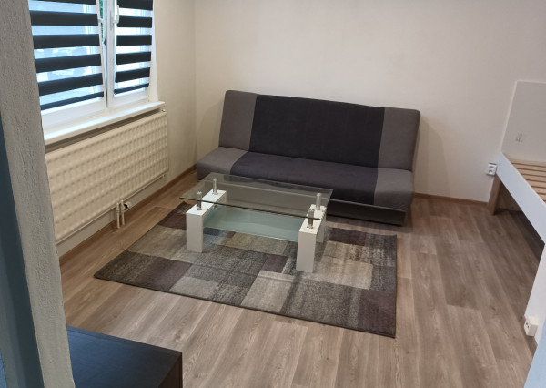 Na prenájom zrekonštruovaný 1-izbový byt v Martine - časť Košúty II