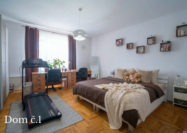 Na predaj dva rodinné domy na jednom pozemku v Krásnohorskom Podhradí