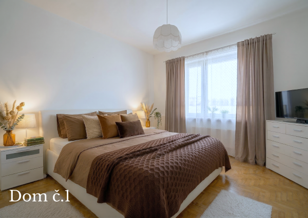 Na predaj dva rodinné domy na jednom pozemku v Krásnohorskom Podhradí