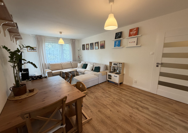 Na predaj kompletne prerobený 4-izbový byt, Martin-Ľadoveň